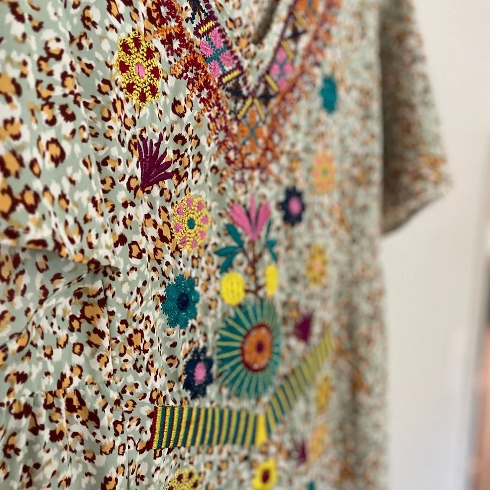 See and Be Seen Floral and Leopard Print Embroidered Midi Dress - Picture 4 of 6